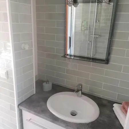 Le Refuge De Apartment Quinsac (Gironde)
