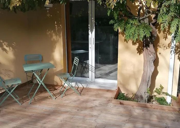 Le Refuge De Апартаменты